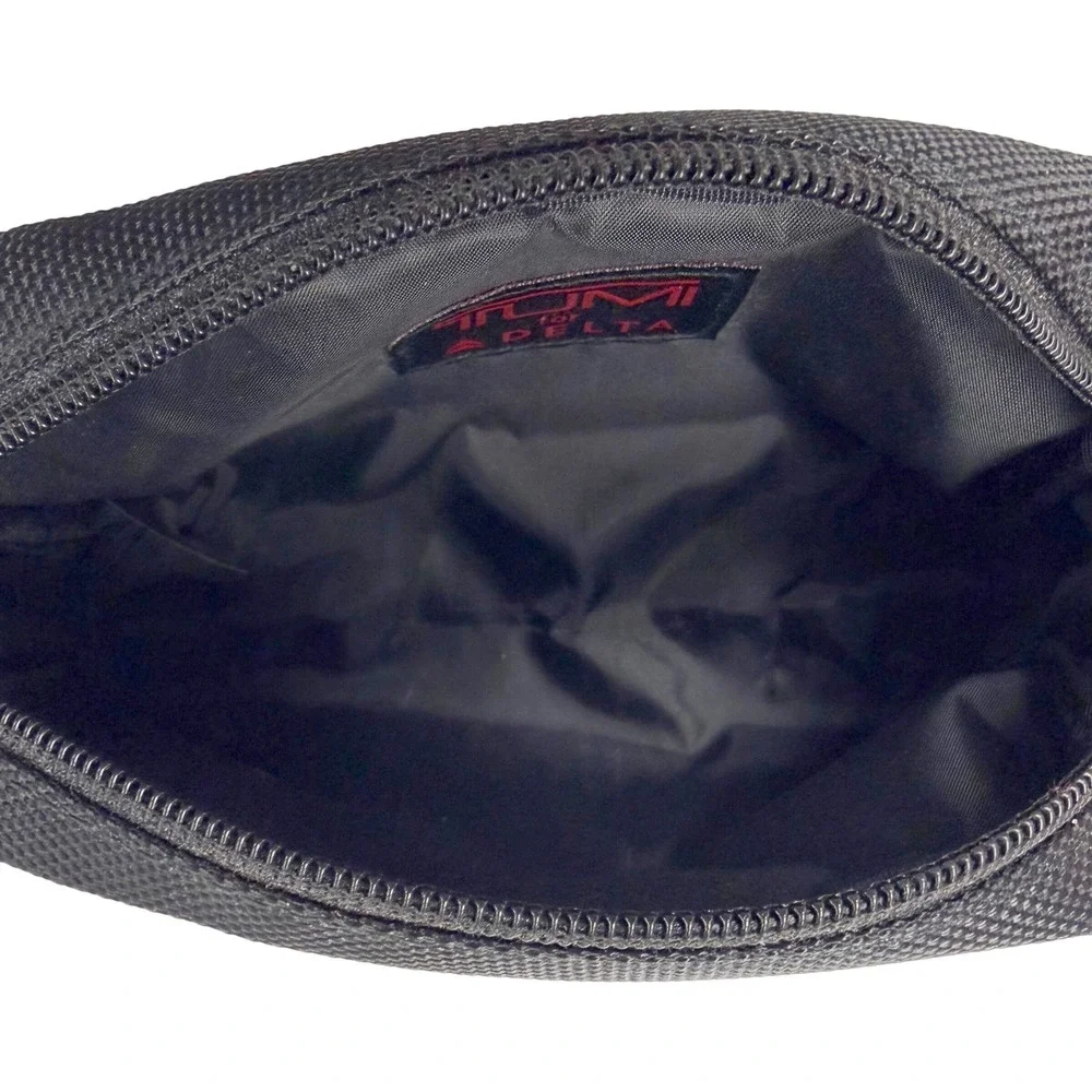 TUMI Delta Airlines Toiletry Pouch Eye Mask Set Black Ballistic Nylon Travel